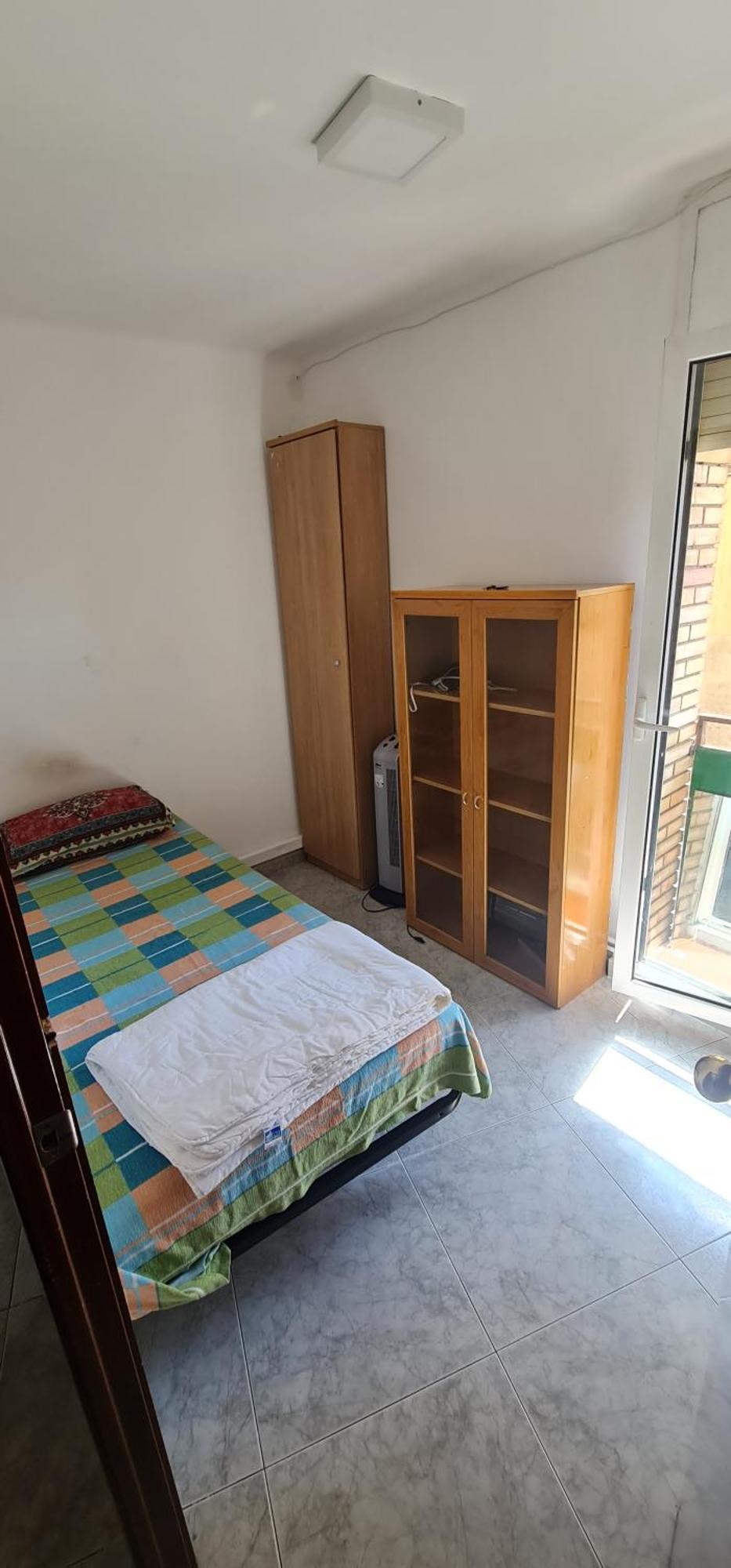 Sunny Room In A Shared Apartment In Rubí Exterior foto